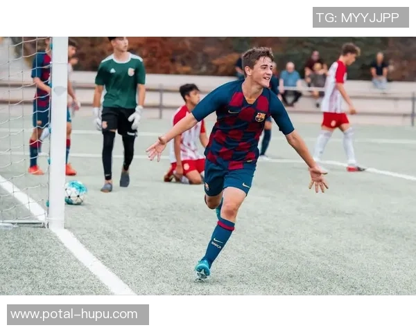 加克波的崛起之路:从青涩少年到足球场上的闪耀明星 加克波的崛起之路:从青涩少年到足球场上的闪耀明星