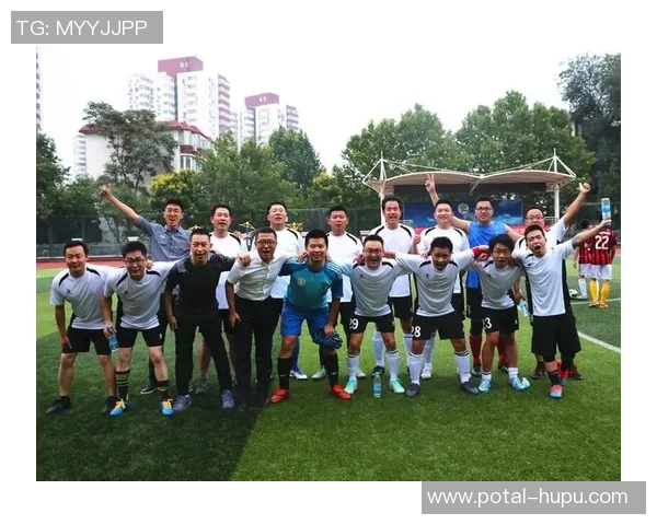 成都足球队团队协作能力大幅提升荣登全国足球团队协作排名新高